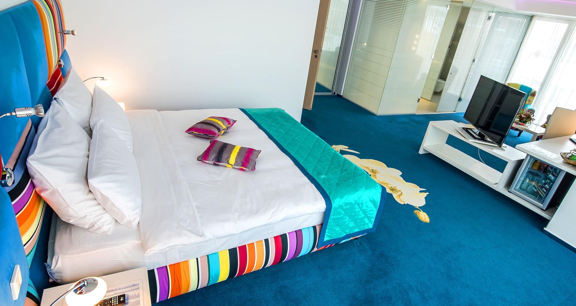 فندق مارشال غاردن بوخارست المظهر الخارجي الصورة A bedroom at the hotel