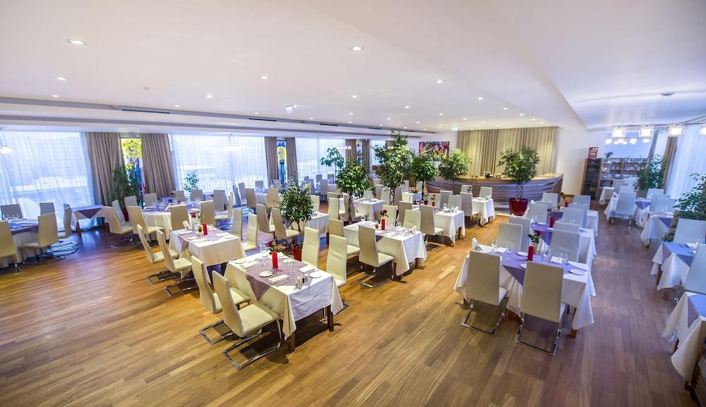 فندق مارشال غاردن بوخارست المظهر الخارجي الصورة The restaurant